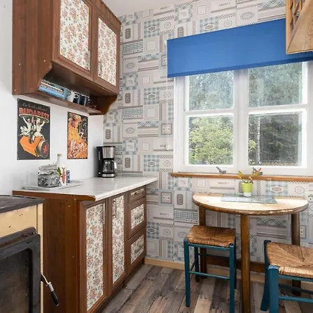 Home, A Simple House Türi