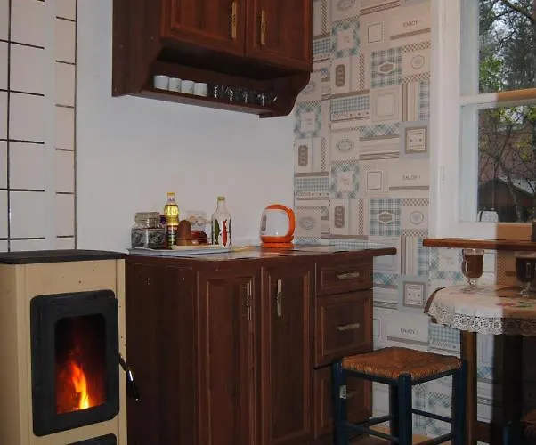 Daire Home, A Simple House Türi